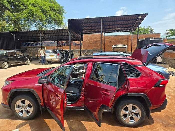 Kigali Car Rental Late Return Policy: Your Ultimate Guide to Avoiding Surprises — Rwanda travel guide